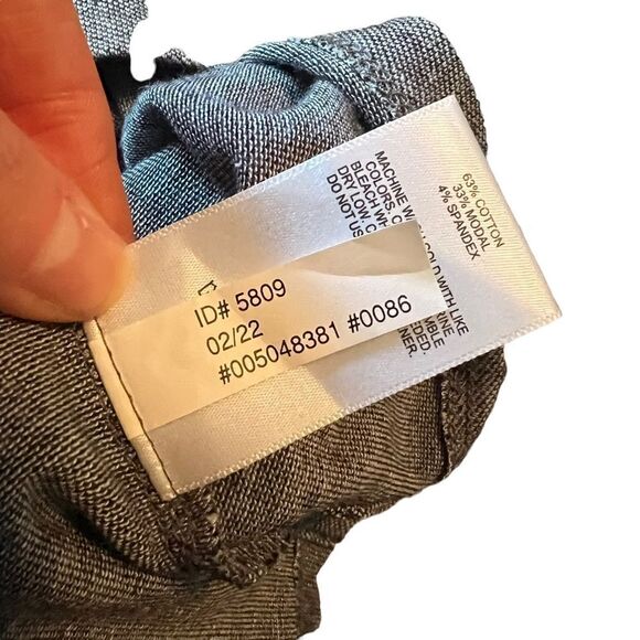 NWT! Express grey polo shirt. Size medium - Picture 8 of 13